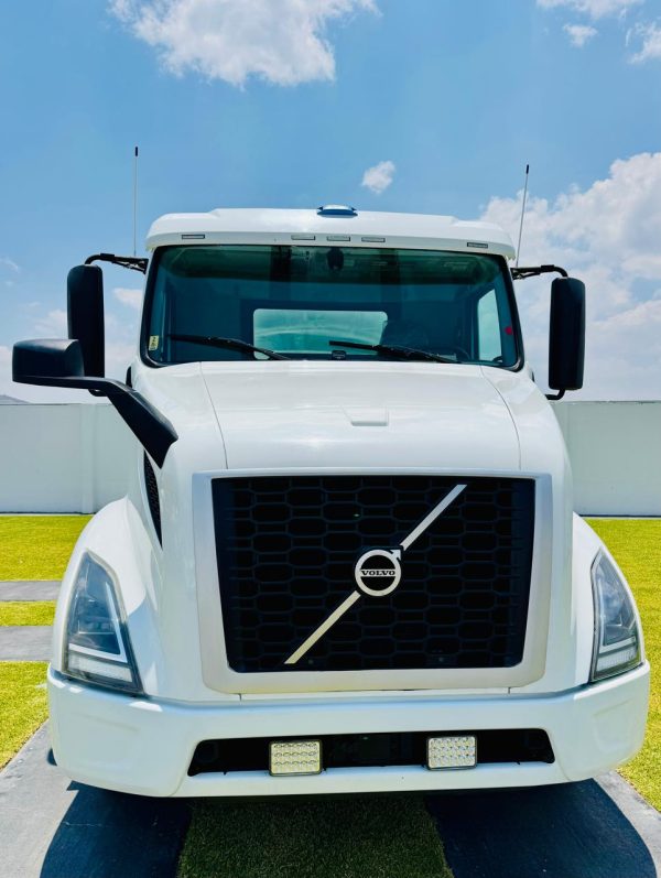 Pipa De Agua 20,000 Litros Camion Torton Volvo 2019 - Image 3