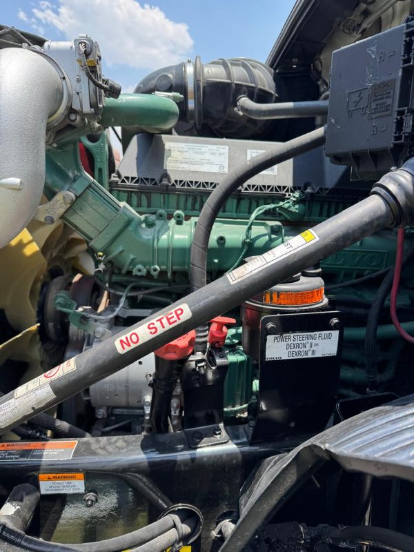Pipa De Agua 20,000 Litros Camion Torton Volvo 2019 - Image 13