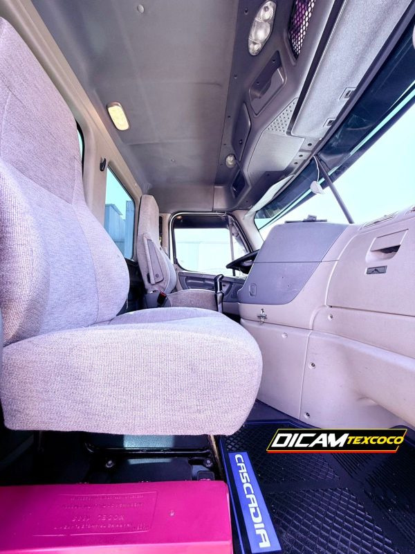 Camion Torton Chasis cabina Freightliner Cascadia 2016 - Image 14