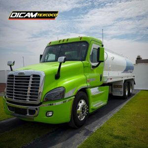 Pipa Agua 20,000 Litros Freightliner Cascadia 2016