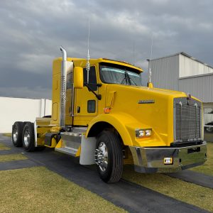TRACTOCAMIÓN KENWORTH T800 2012